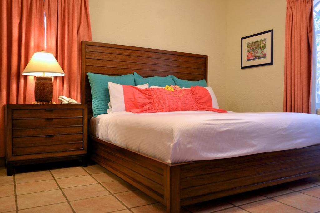 Mayan Princess Beach & Dive Resort West Bay Habitación foto